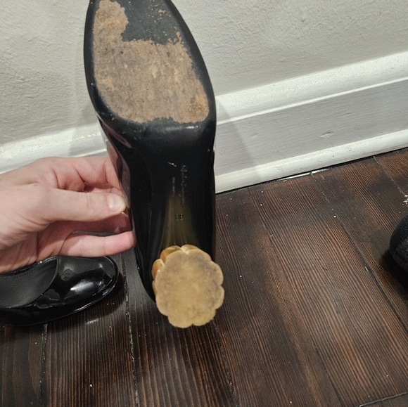 Used - Picture 4 of 8